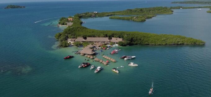 Private All-Day 5-Island Boat Cruise W/ Snorkeling & Resort - Languages and Meeting Point