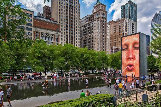 Private & All-Inclusive Chicago Downtown Highlights Walking Tour - Experience the Citys Landmarks