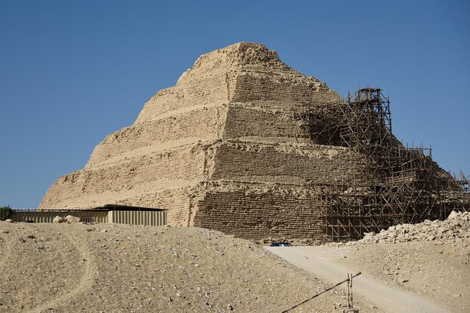 Private All Inclusive Tour Pyramids, Sphinx, Sakkara & Memphis - Meeting and Pickup