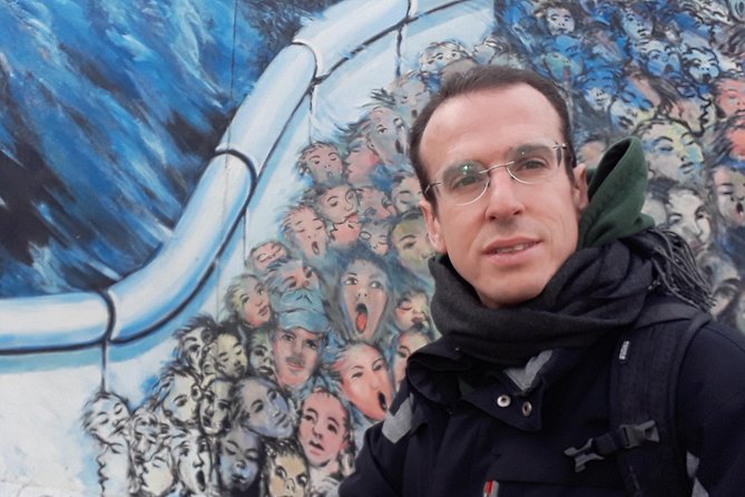 Private Alternative Berlin With N. Jacob - Graffiti, Murals and Hippies Squats - Discovering Artistic Communities and Squats