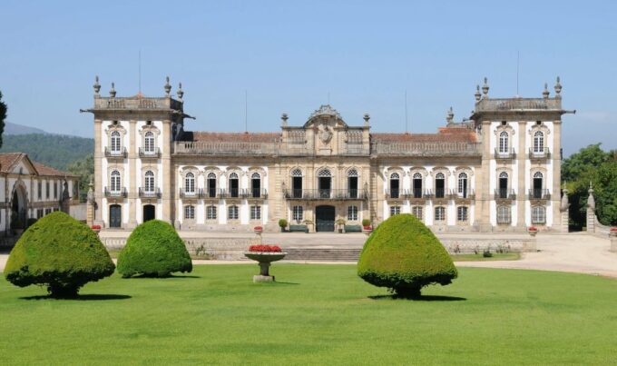 Private Alvarinho Route Tour - Languages and Cancellation