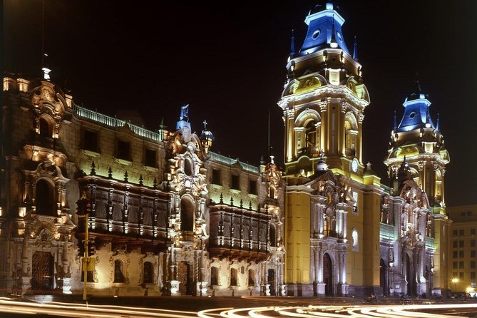 Private and Exclusive Magic Water Show & Lima Center Tour - Exploring Limas Main Square