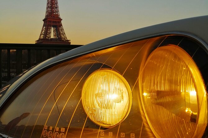Private and Romantic Tour in a 1-Hour Citroën DS in Paris - Romantic Citroën Adventure