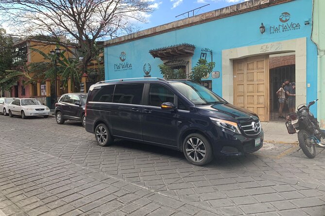 Private and Safe Transfer From the Airport to the Hotel in Oaxaca - Vehicle Accessibility