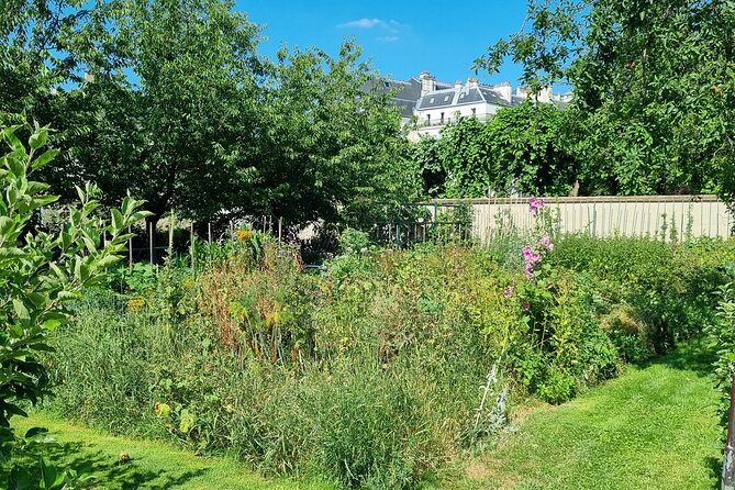 Private and Secret Tour of the 7th Arrondissement of Paris - Exploring the 7th Arrondissement