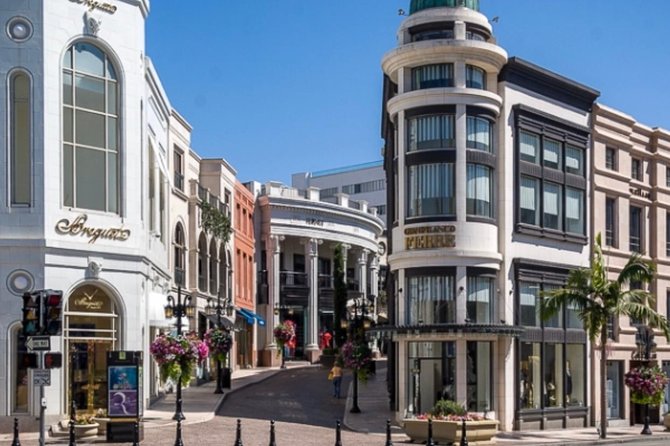 Private and Small Group Tour From San Diego to LA - Lunch and Snacks