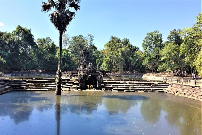 Private Angkor Grand Tour Sunset by Lexus - Lexus Transportation