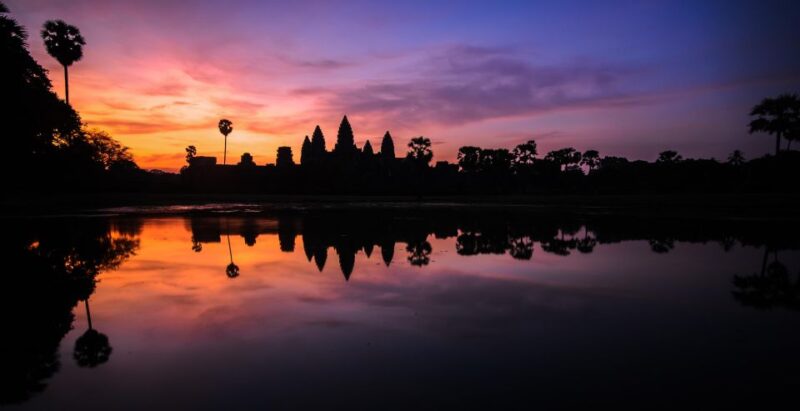 Private Angkor Sunrise, Guide Breakfast and Tuktuk Included - Itinerary