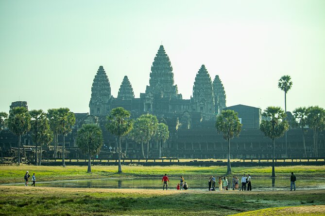 Private Angkor Tour With Local Guide & Inclusive Lunch - Booking Details and Policies