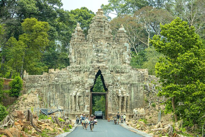 Private Angkor Tour With Local Guide & Inclusive Lunch - Top Temples Visited