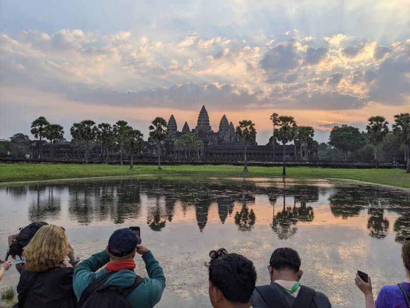 Private Angkor Wat Sunrise Small Tour by Tuk Tuk - Good To Know