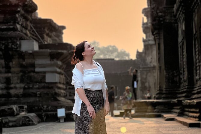 Private Angkor Wat Sunrise Tour With Lunch Included - Guided Tour and Insider Insights