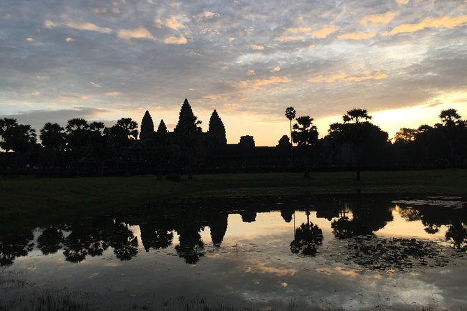 Private Angkor Wat Sunset 4 Best Hidden Temples Tour - Meeting and Pickup Information