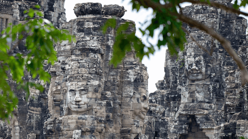 Private Angkor Wat Sunset Tour With Lunch and Snack Included - Meals and Refreshments