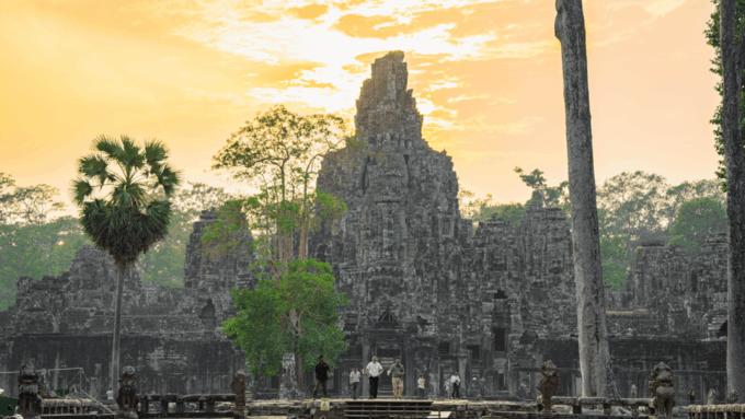 Private Angkor Wat Sunset Tour With Lunch and Snack Included - Additional Details