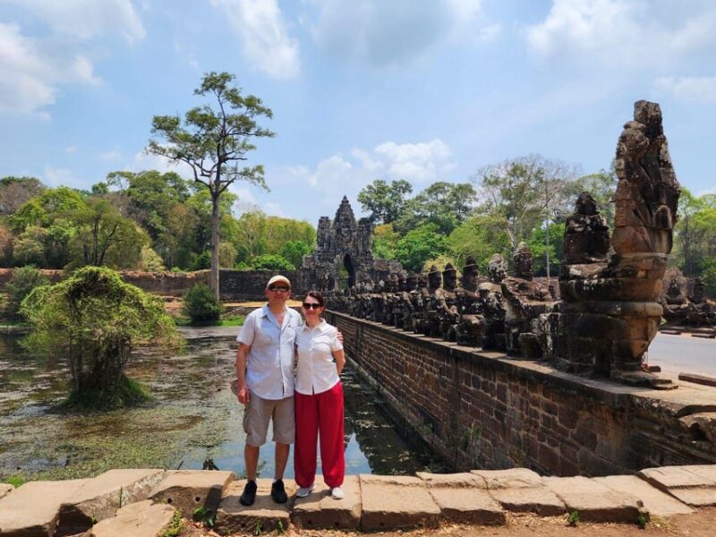 Private Angkor Wat Tour With Free Airport Pickup or Transfer - Airport Pickup and Transfer