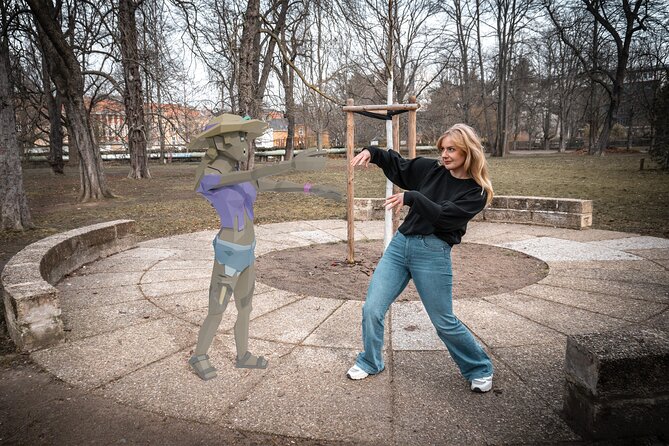 Private Ar-Ghost Hunt Across the Old Cemetery Friedenspark - Meeting Point and Location