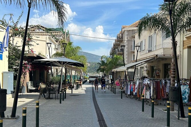 Private Argostoli Walking Expedition & Ouzo Meze - Exploring Argostoli