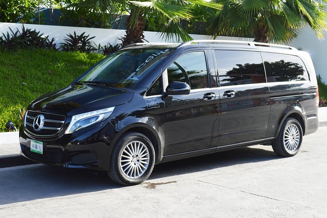 Private Arrival Luxury Transfer: George F.Charles International Airport to Hotel - Transfer Details