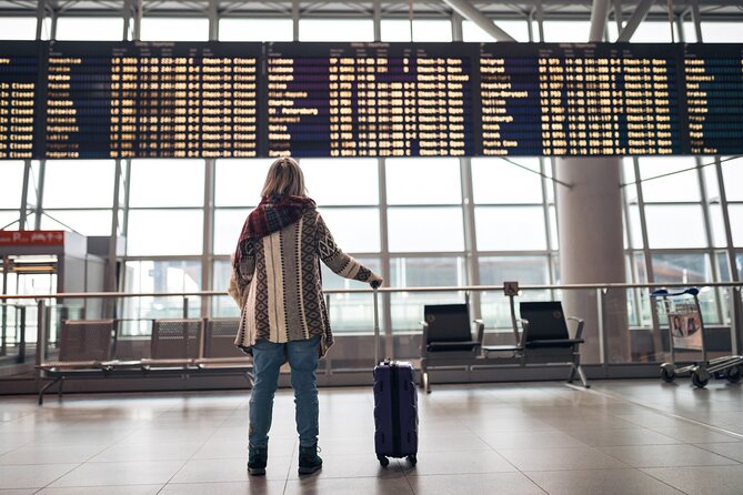 Private Arrival or Departure Transfer: Alfonso Bonilla Aragón Airport - Pickup and Drop-off Options
