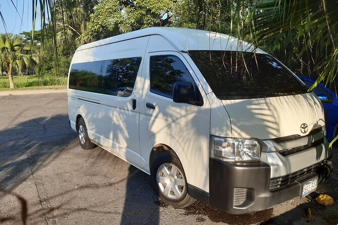 Private Arrival Transfer: El Salvador International Airport SAL to San Salvador - Pickup and Drop-off Details