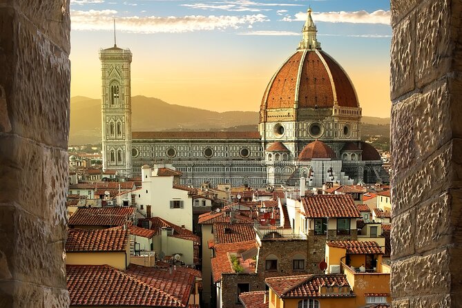 Private Arrival Transfer: Florence Train Station - Available 24/7 for Travelers