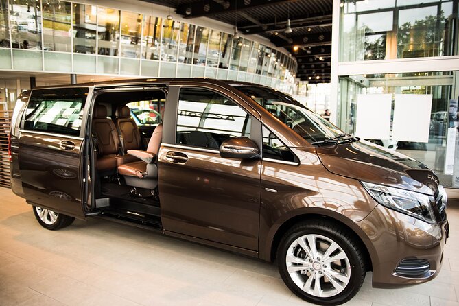 Private Arrival Transfer: From Geneva Airport to Adelboden - Meet & Greet Service