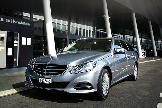 Private Arrival Transfer: From Zurich Airport to Thun - Vehicle Amenities