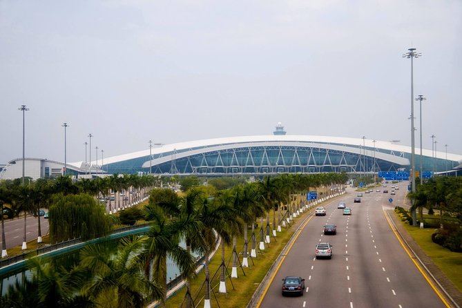 Private Arrival Transfer in English-speaking: Airport to Hotel - Overview