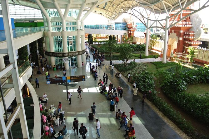 Private Arrival Transfer : Ngurah Rai Airport to Hotel in Bali - Pickup and Drop-off Process