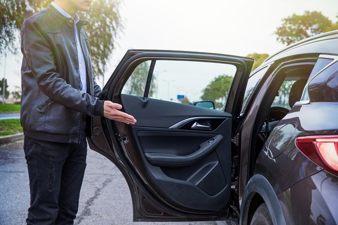 Private Arrival Transfer: Phnom Penh International Airport (PNH) to Hotel - Luggage and Accessibility Considerations