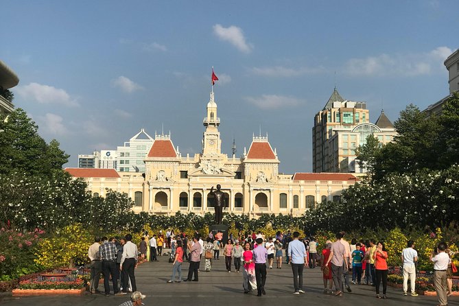 Private Arrival Transfer: Tan Son Nhat Airport to Ho Chi Minh City Hotels - Accommodations for Delays and Changes
