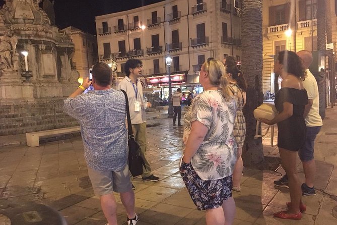 Private Art, Wine & Gourmet Food Walking Tour - Tour Overview