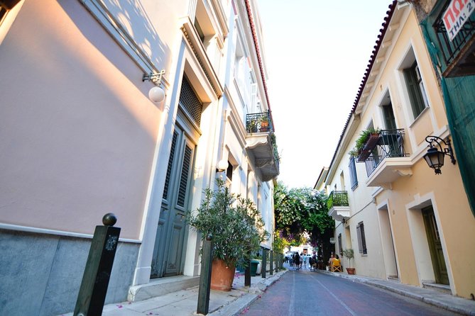Private Athens Family Treasure Hunt - Solving Puzzles and Challenges as a Group