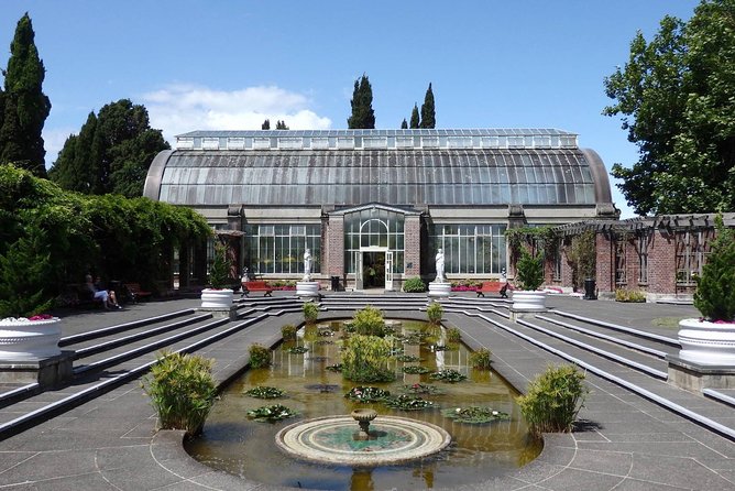 Private Auckland City Tour for Small Group in a Luxury Vehicle. - Luxury Vehicle Features