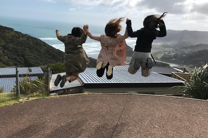 Private Aucklands West Coast - Piha/ Muriwai - Wild West Tour - Exploring Flexibility Based on Weather