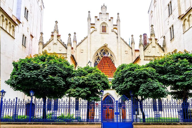 Private Audio Guided Walking Tour in Prague - Customizable Tour Experience
