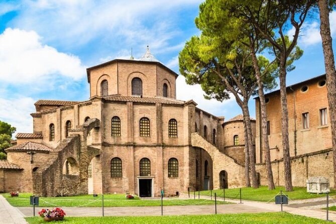 Private Audio Guided Walking Tour in Ravenna - Pricing and Policies