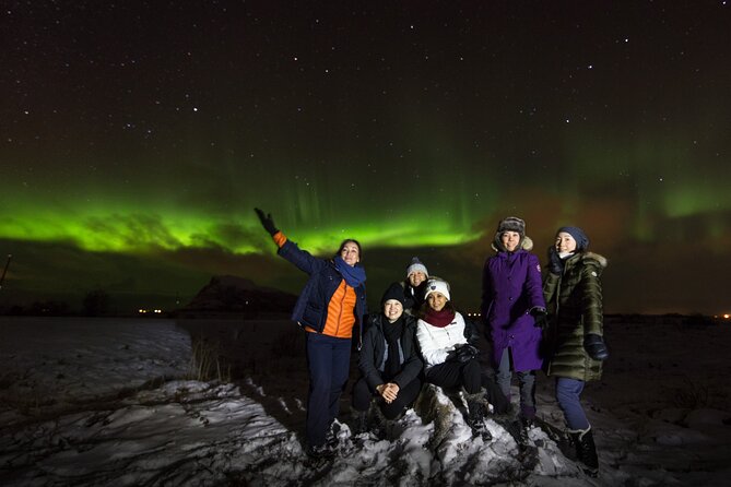 Private Aurora Borealis Adventure - Refreshments and Snacks