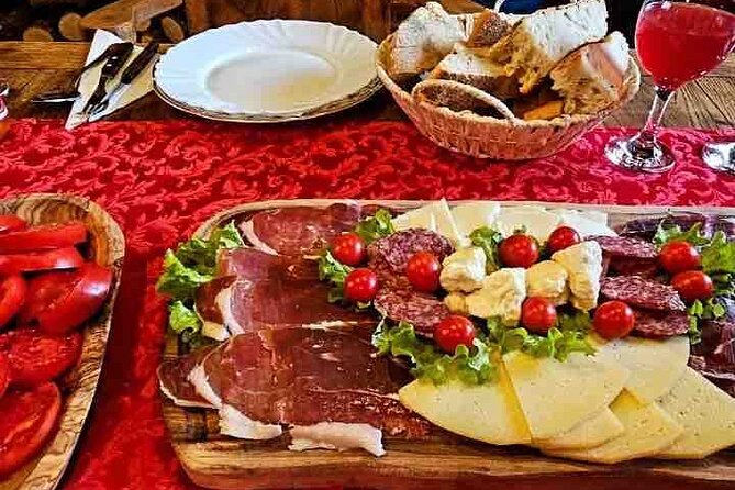 Private Authentic Local Food At Family Home Experince - Inclusions