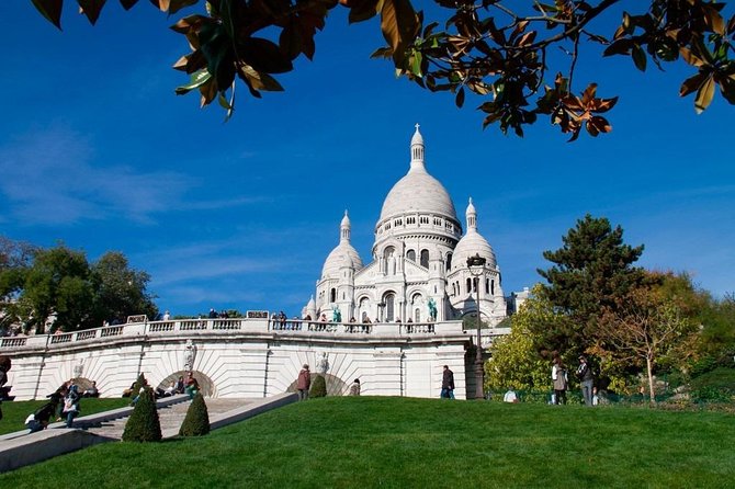 Private Auto Paris City Tour With Audio Guide - Tour Highlights