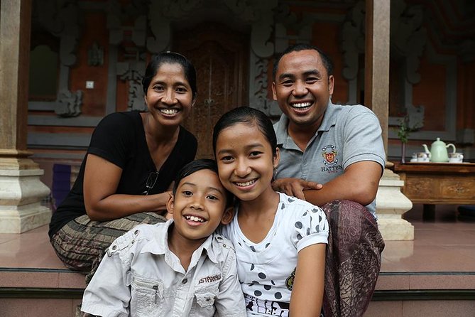 Private Balinese Cooking Class and Garden Tour in Ubud With Dewa - Learning Traditional Cooking Methods