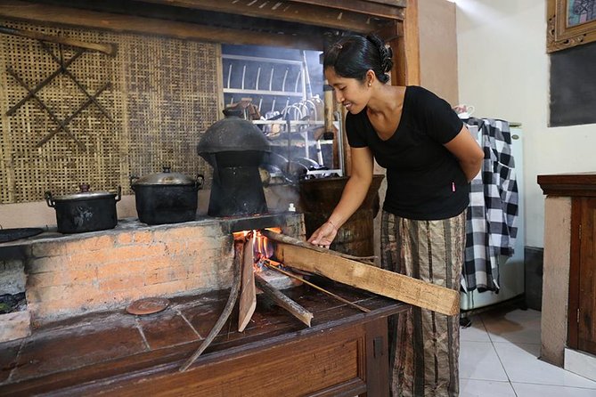 Private Balinese Cooking Class and Garden Tour in Ubud With Dewa - Savoring the Culinary Creations
