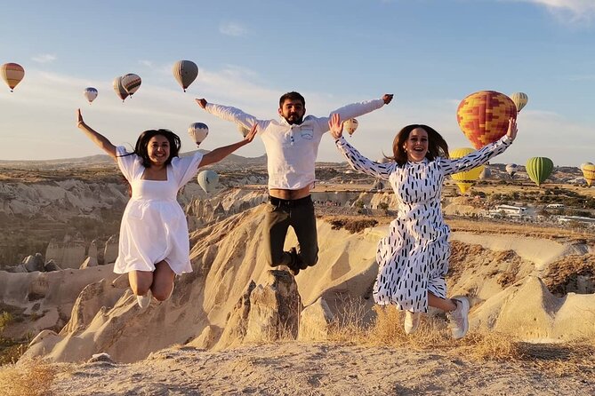 Private Balloon Sunrise Photography Tour in Göreme Love Valley - Guided Tour With Yunus