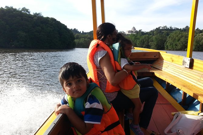 Private Bandar Highlight, Water Village & Proboscis Monkey Tour - Exploring Venice of the East