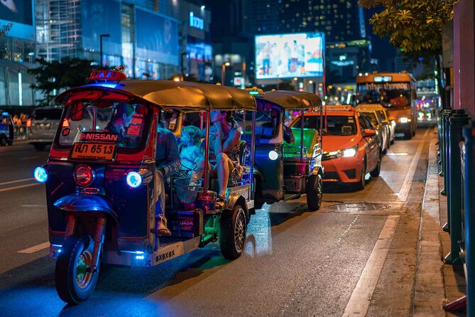 Private Bangkok Night City Tour by Tuk-Tuk With Thai Food - Key Stops and Highlights