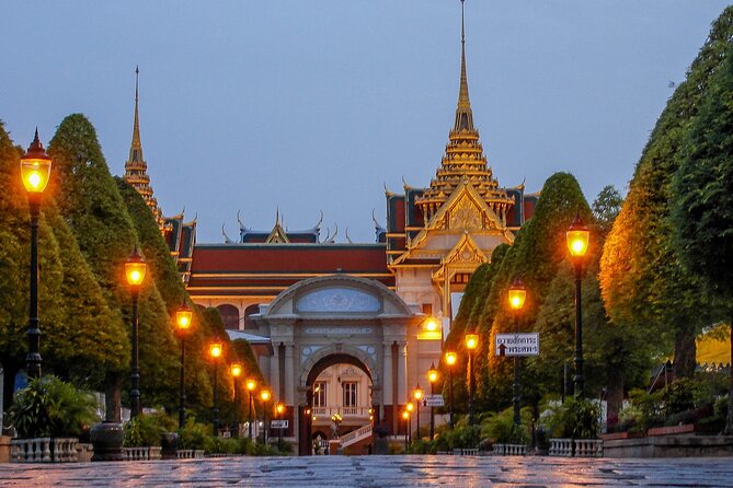 Private Bangkok Night Tour by Tuk Tuk With Dinner - Transportation and Guide