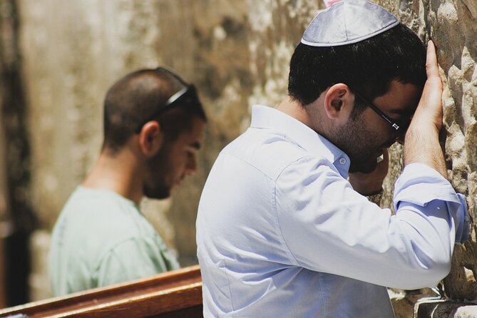 Private Barcelona Jewish Quarter Tour With Local Expert Guide - Tour Duration and Physical Fitness