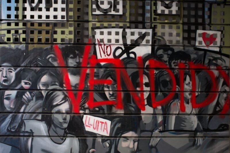 Private Barcelona Street Art Tour - Captivating Murals and Graffiti