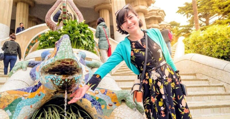 Private Barcelona Tour: Explore Gaudí and the Gothic Quarter - Explore Gaudís Masterpieces